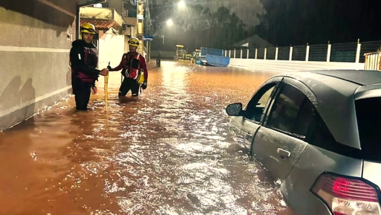 Chuva Mm Provoca Alagamentos Em V Rios Bairros De Pouso Alegre