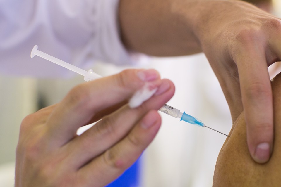 Procura tem sido grande pela vacina contra gripe nas unidades de saúde