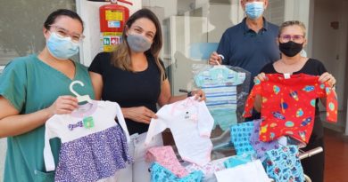 doação de roupas de bebê