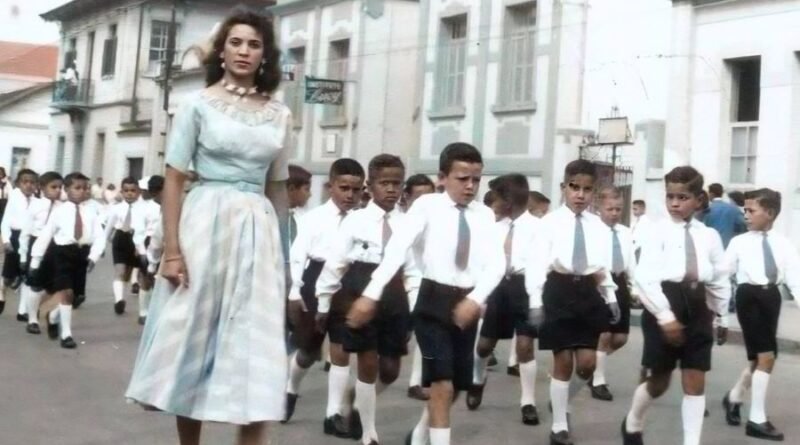 desfile 7 de setembro na rua assis