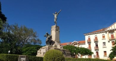 monumento minas ao brasil praça pedro sanches