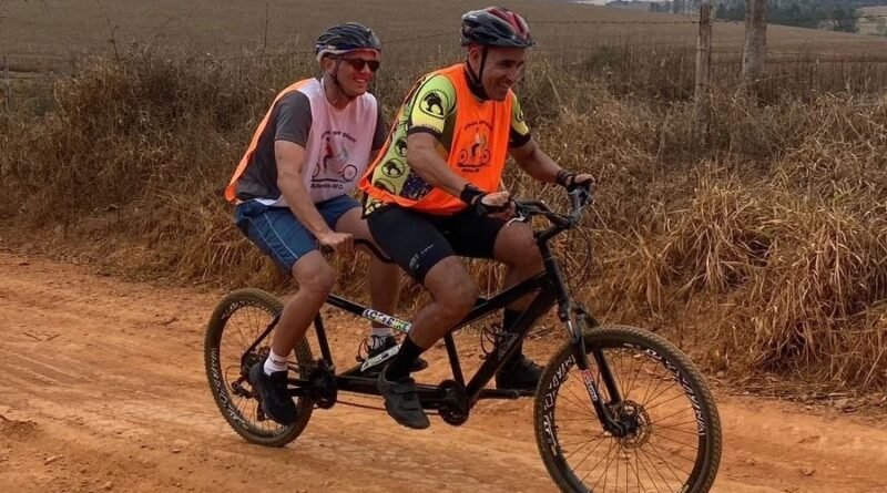 pedal olhos aventureiros