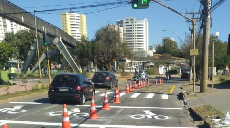 área de espera para motos