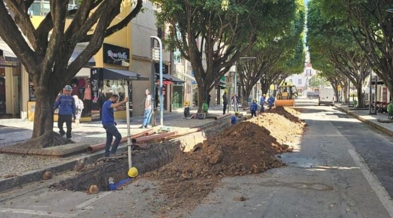 manutenção rede de esgoto
