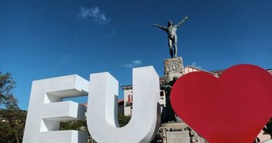 praça pedro sanches letreiro eu amo poços de caldas