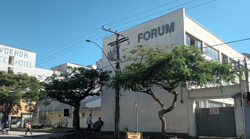 fachada Fórum Poços de Caldas