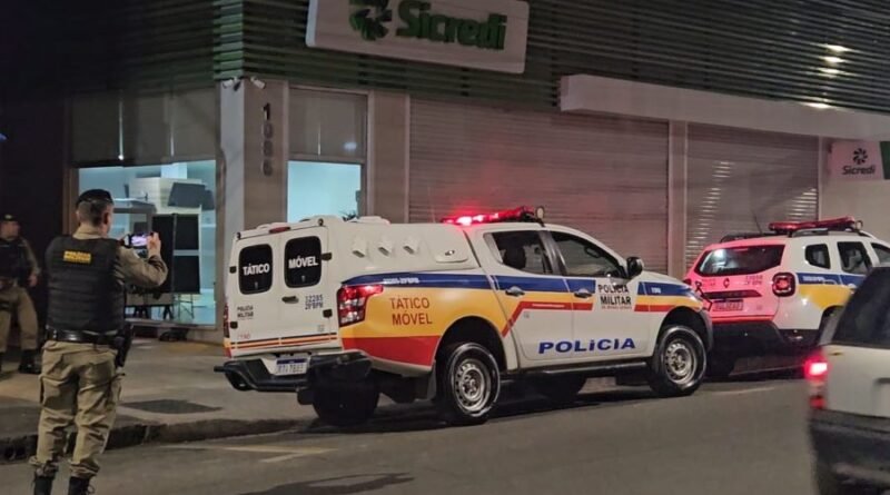 furto agência sicred