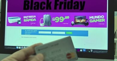 tela de computador com ofertas da black friday