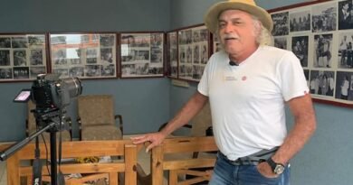 radialista Vinícius de Araújo na Rádio Cultura