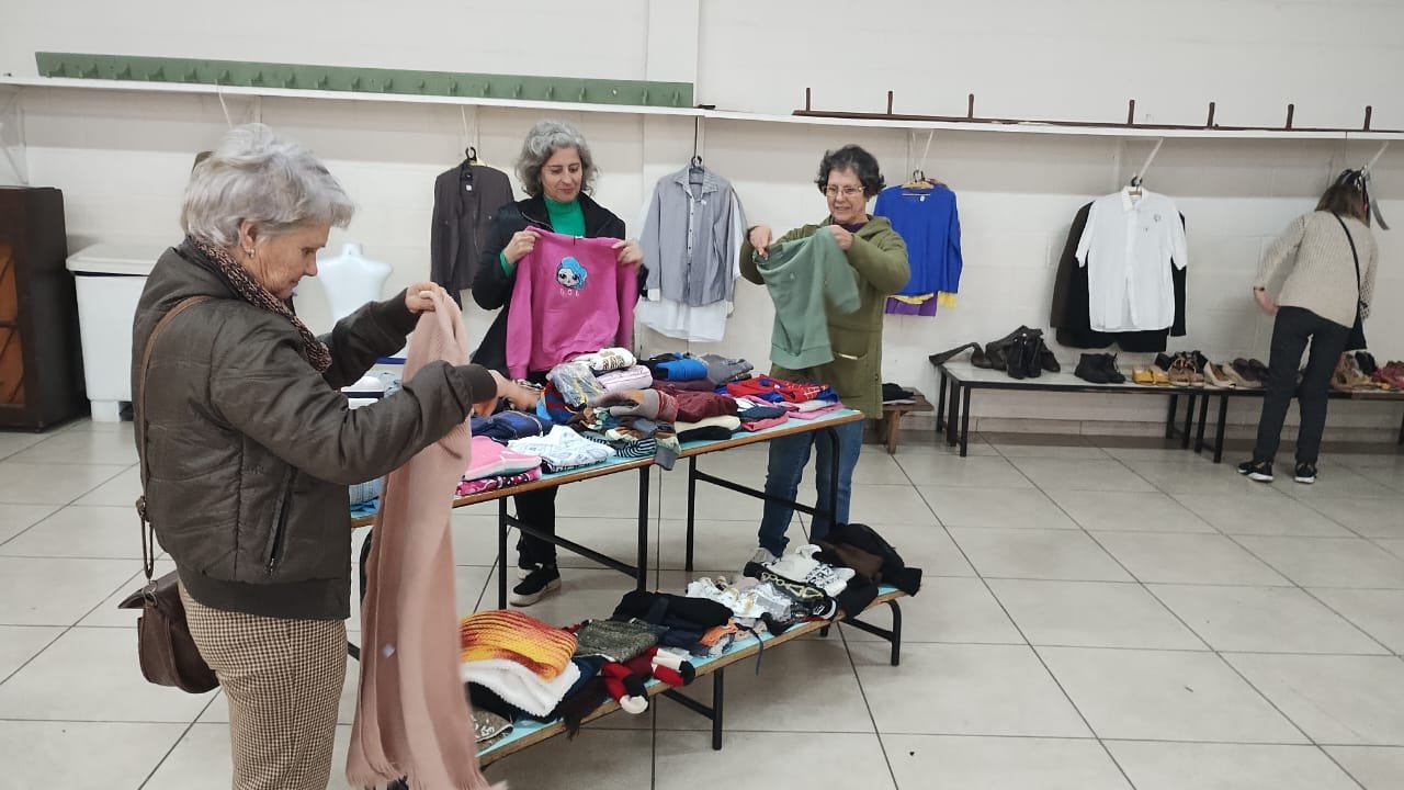 Bazar Beneficente da Associação Deus e Caridade