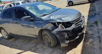 carro que se envolveu em atropelamento fatal de uma ciclista na BR 459 em Itajubaá-MG