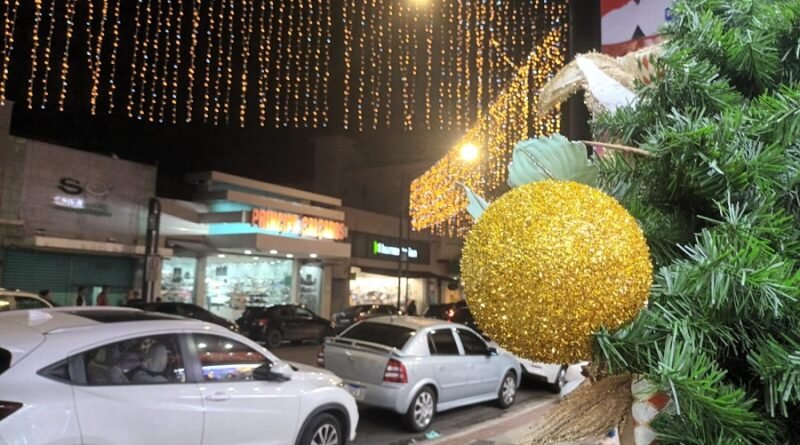 Rua Assis Figueiredo horário especial de Natal