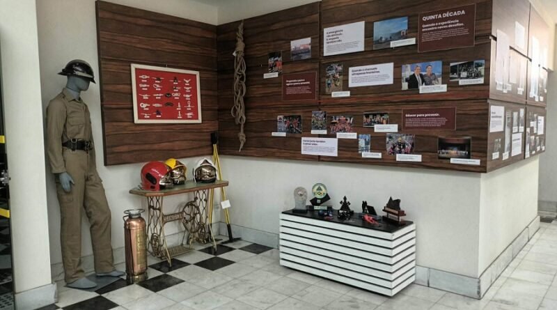 exposição 50 anos do Corpo de Bombeiros na Câmara Municipal