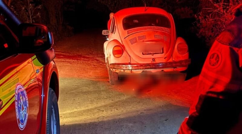 Fusca envolvido em atropelamento de um morador da zona rural em Serrania MG