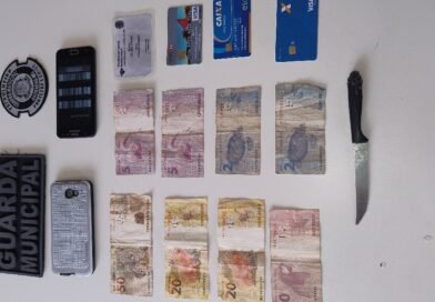 objetos recuperados com ladrão que furtou comércio em Andradas