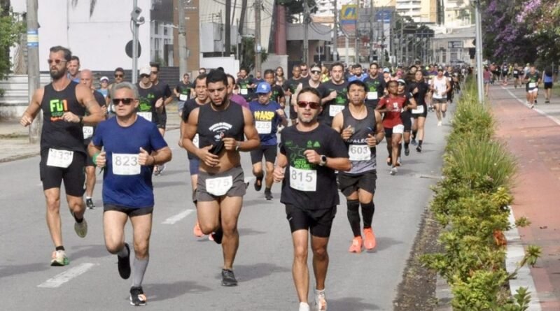 atletas durante a Volta ao Cristo em Poços de Caldas-MG