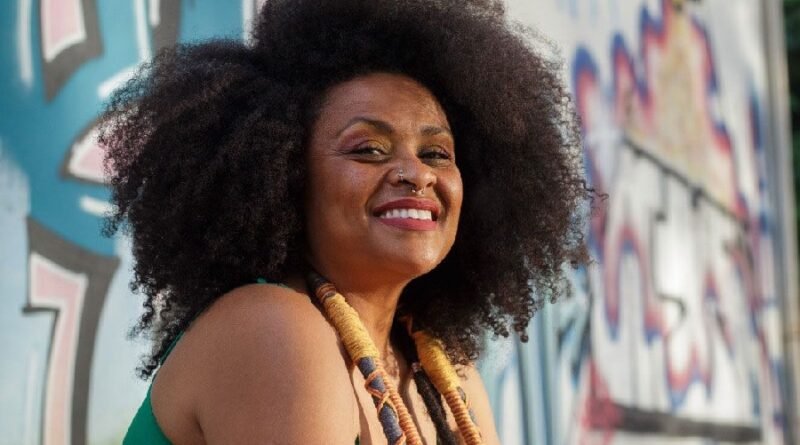 Marina Rosa apresenta o espetáculo “Caboclas”  no IMS neste domingo