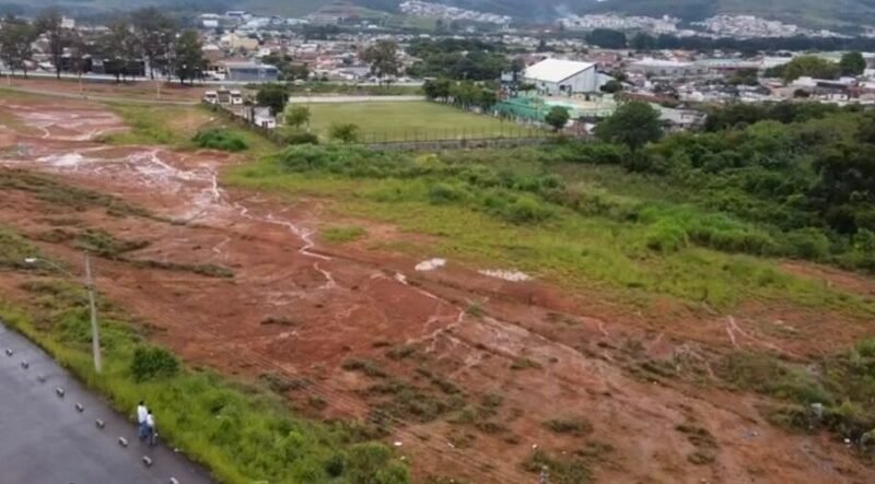 terrenos onde serão construídas as novas unidades habitacionais na zona sul de Poços de Caldas-MG