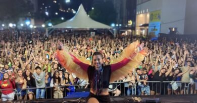 A DJ Isadbob é uma das atrações da programação do Carnaval de Poços de Caldas 2026