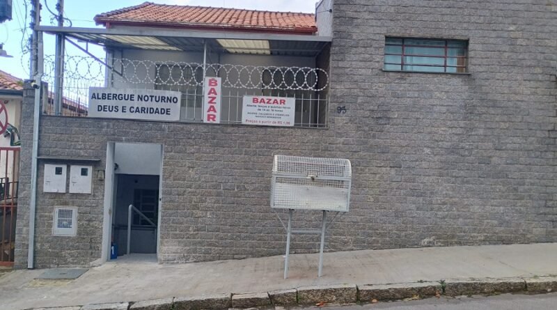 fachada Albergue Deus e Caridade de Poços de Caldas-MG