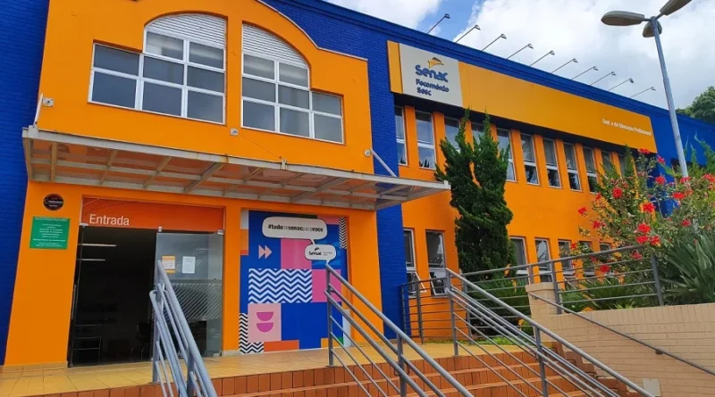 Senac em Poços de Caldas realiza feira de negócios com projetos de alunos do curso técnico em eventos