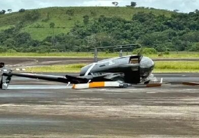helicóptero que caiu após tentativa de furto no aeroporto de Caxambu(MG)
