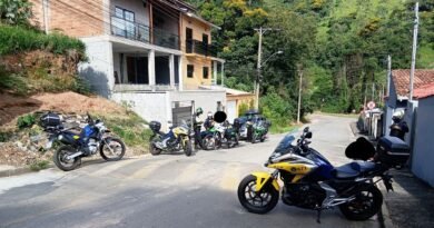 agentes de trânsito e da GCM durante operação integrada em Poços de Caldas-MG