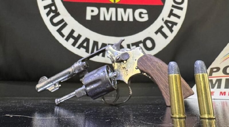 revólver apreendido durante ocorrência em Poços de Caldas-MG