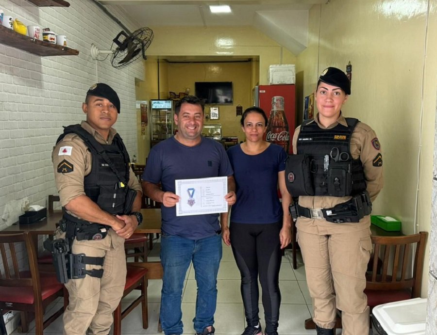 policiais militares e comerciantes de Campestre