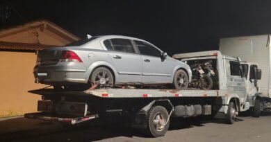 carro e motos apreendidos durante ocorrência de crime de receptação na zona sul de Poços de Caldas -MG