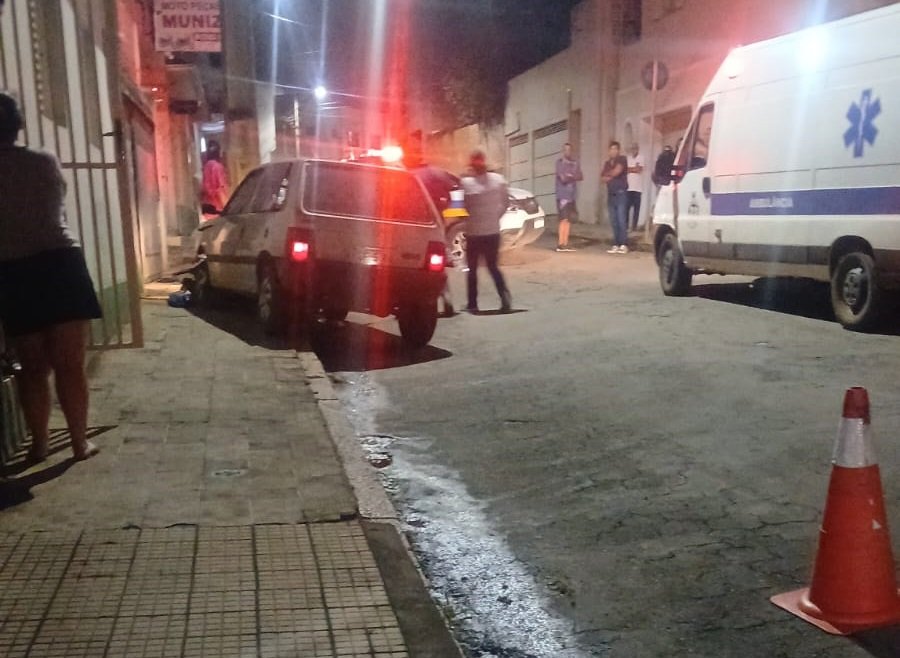 carro envolvido em atropelamento fatal em Campestre-MG