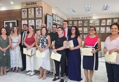 Vereadora e ex-vereadoras da Câmara Municipal de Poços durante a inaugura Galeria Vereadora Maria Conceição Bonifácio