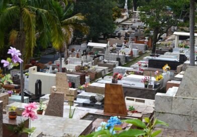 túmulos no cemitério da Saudade em Poços de Caldas
