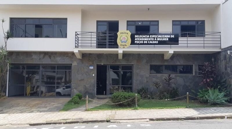 Fachada da DEAM em Poços de Caldas