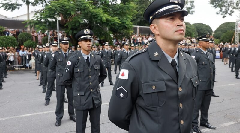 Formatura de militares da turma Miguel Arcanjo, do Curso de Formação de Soldados do Corpo de Bombeiros de Minas Gerais