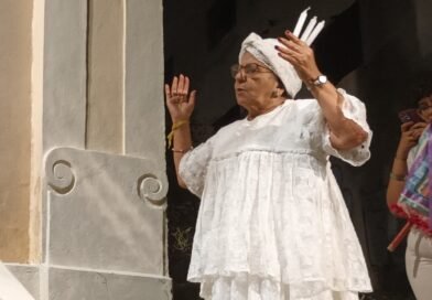 Mãe Divina terno São Jerônimo e Santa Barbara Oia