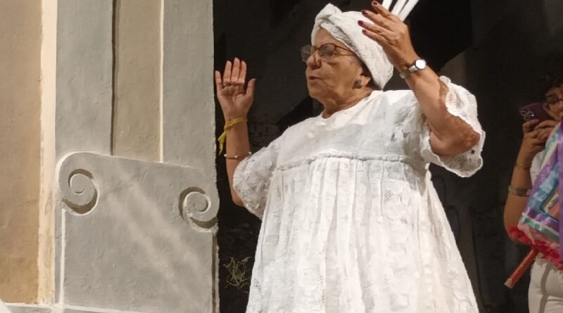 Mãe Divina terno São Jerônimo e Santa Barbara Oia