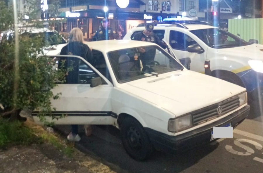 carro abordado pela GCM no centro da cidade
