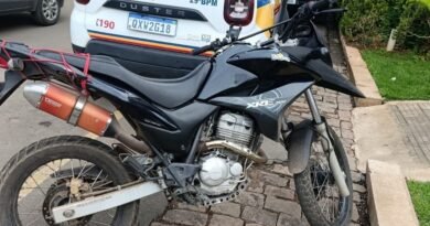 moto furtada recuperada pela PM em Campestre-MG