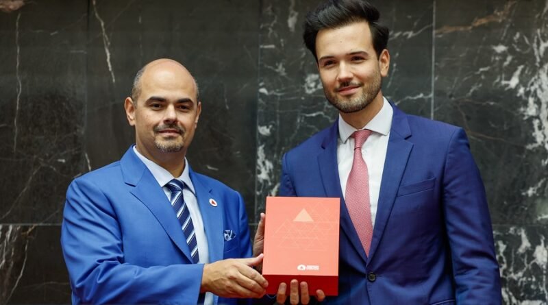 Mateus Simões (governador - PSD/MG), Tadeu Martins Leite (presidente da ALMG - MDB/MG)