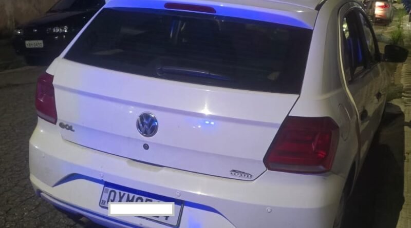 carro furtado recuperado pela PM