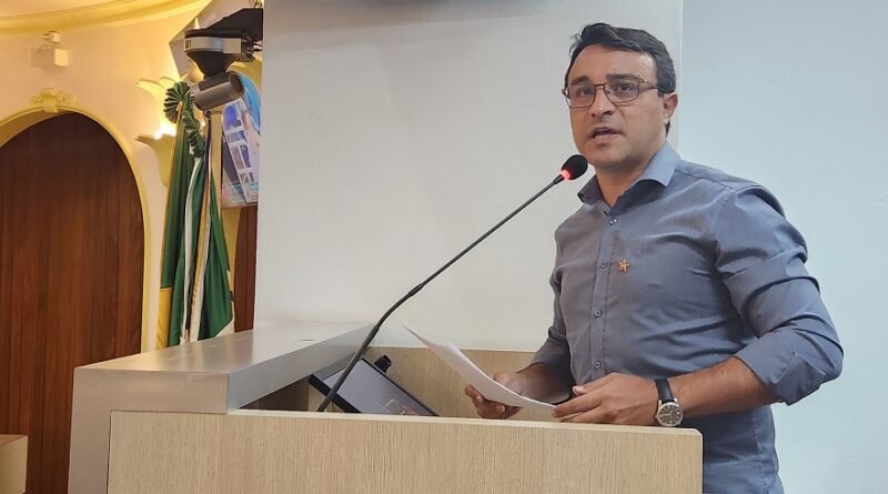 Vereador propõe divulgação de grandes devedores do Município