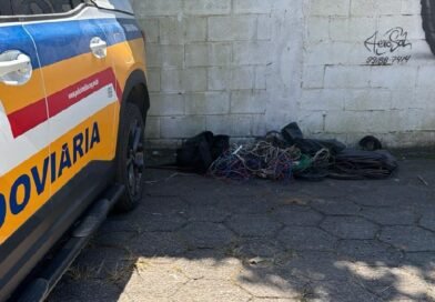 fiação furtada apreendida pela PMRV