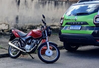 moto apreendida pelo demutran em Poços de Caldas