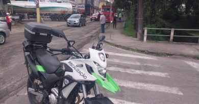 moto do demutran na avenida santo antônio