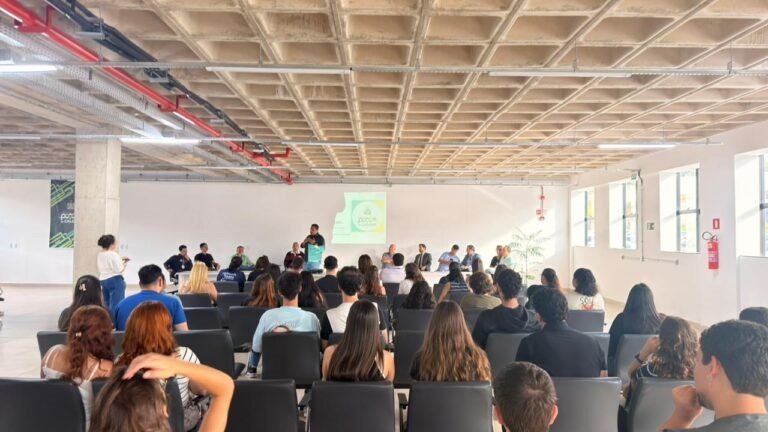 lançamento programa de estágio da prefeitura