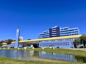 fachada do terminal rodoviario e centro adminitrativo