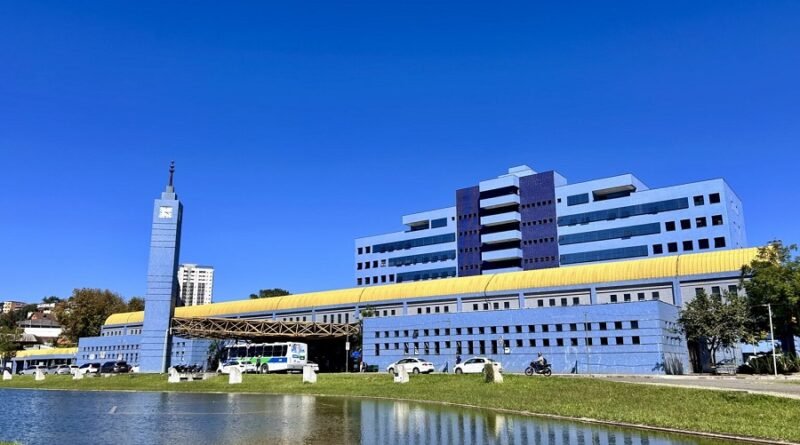 fachada do terminal rodoviario e centro adminitrativo