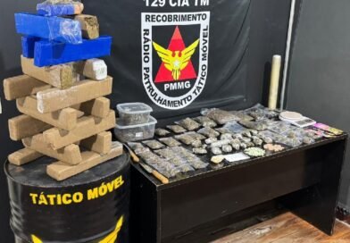 PM apreende mais de 30 quilos de drogas em chácara na zona rural de Caldas PM apreende mais de 30 quilos de drogas em chácara na zona rural de Caldas