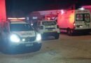 Briga entre irmãos na zona leste termina com um esfaqueado viaturas da PM e Samu em ocorrência na zona leste